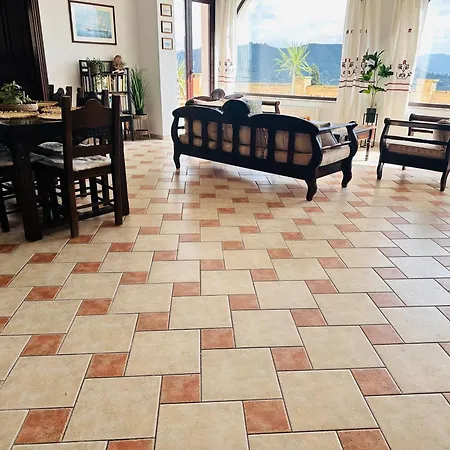 Villa Lugrezia Sea View *